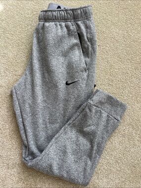Nike men’s  Grey Heather Fleece Joggers